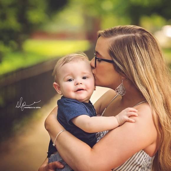 Meet your Posher, Alex - Picture 1 of 1